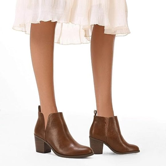 Womens Cut Out Ankle Boots Chunky Stacked Heel Almond Toe Slip on Western Bootie - Picture 3 of 5